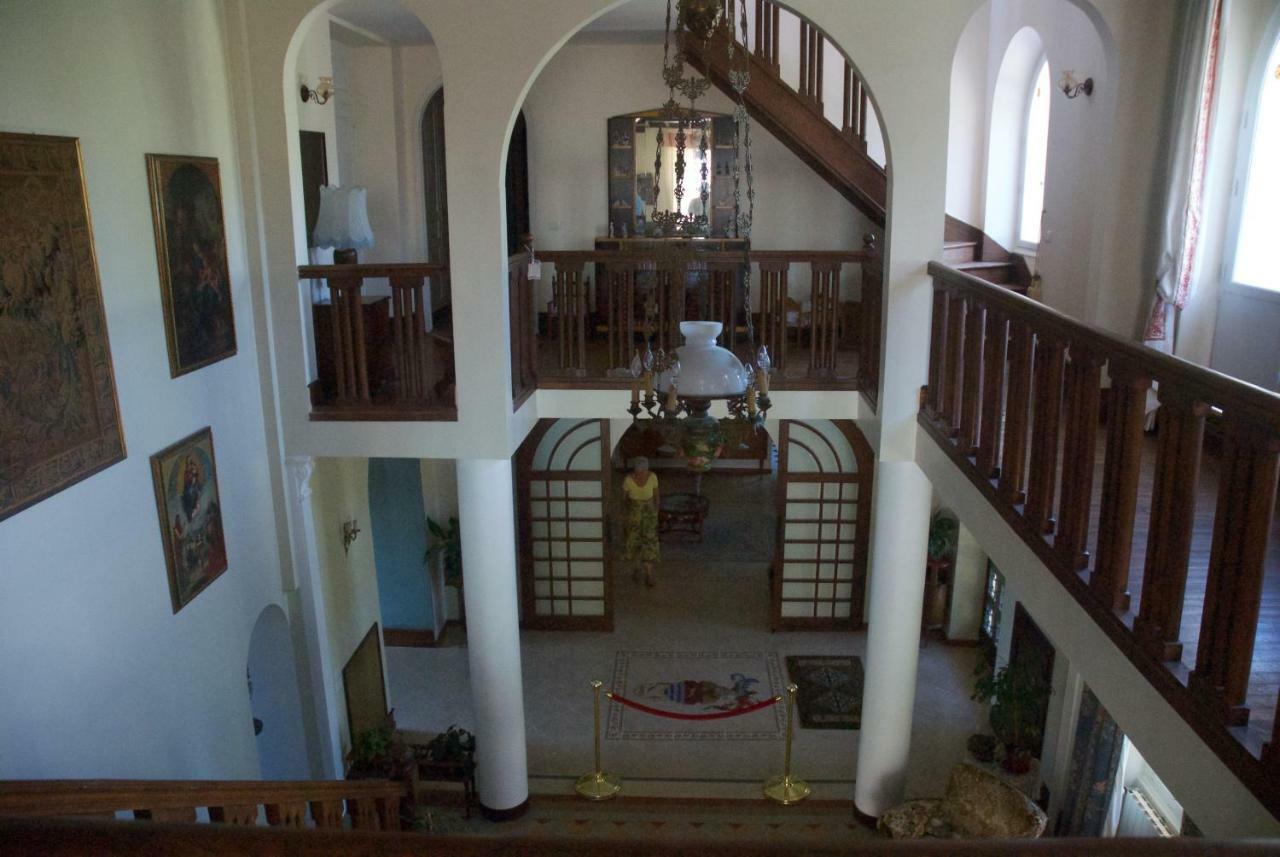 Le Clos Des Cedres B&B Ла-Рошфуко Экстерьер фото