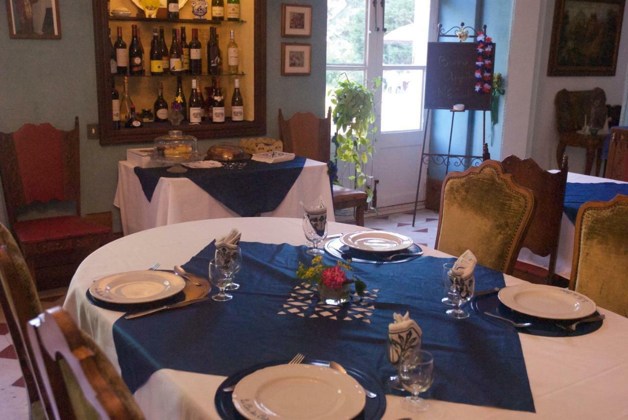 Le Clos Des Cedres B&B Ла-Рошфуко Экстерьер фото