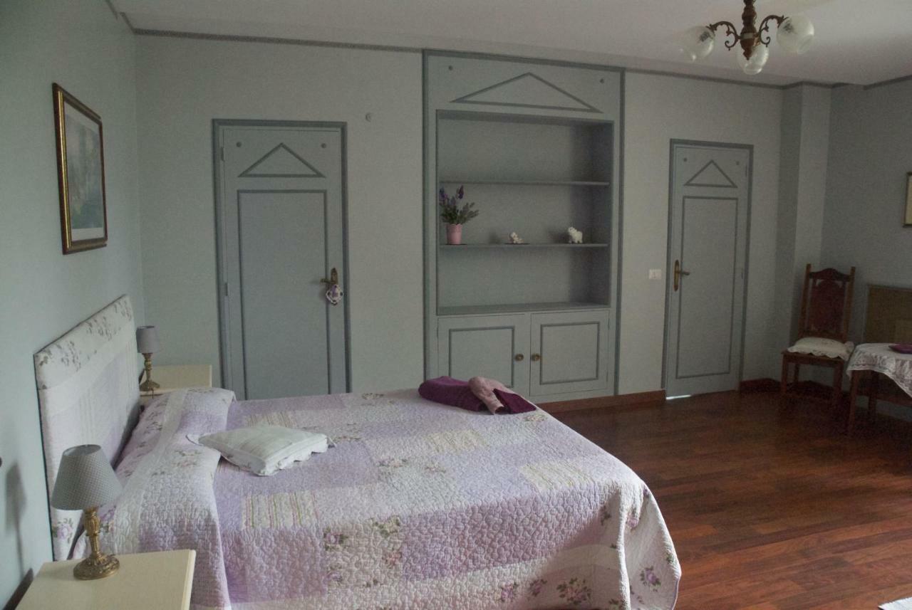 Le Clos Des Cedres B&B Ла-Рошфуко Экстерьер фото